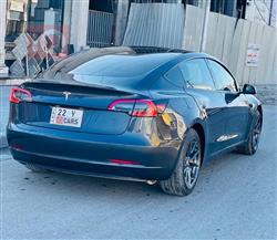 تسلا موديل 3